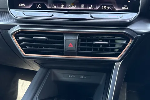 KW75TNK CUPRA Leon 1.5 eTSI 150 V3 5dr DSG Thumbnail #21