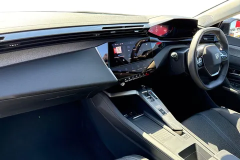 MK23XNA PEUGEOT 308 1.2 PureTech Allure Premium EAT Euro 6 (s/s) 5dr Thumbnail #14