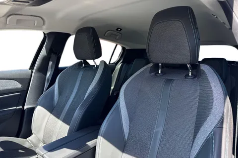 MK23XNA PEUGEOT 308 1.2 PureTech Allure Premium EAT Euro 6 (s/s) 5dr Thumbnail #15