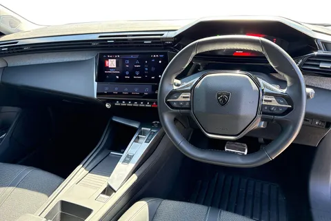 MK23XNA PEUGEOT 308 1.2 PureTech Allure Premium EAT Euro 6 (s/s) 5dr Thumbnail #17