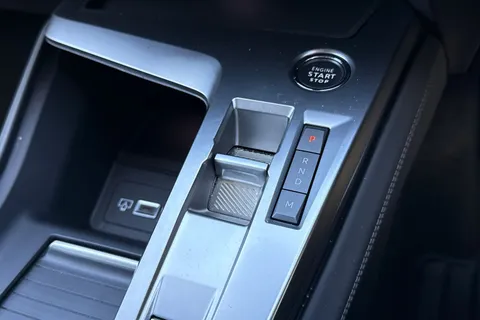 MK23XNA PEUGEOT 308 1.2 PureTech Allure Premium EAT Euro 6 (s/s) 5dr Thumbnail #22