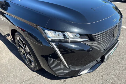 MK23XNA PEUGEOT 308 1.2 PureTech Allure Premium EAT Euro 6 (s/s) 5dr Thumbnail #24