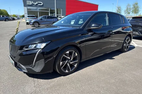 MK23XNA PEUGEOT 308 1.2 PureTech Allure Premium EAT Euro 6 (s/s) 5dr Thumbnail #26