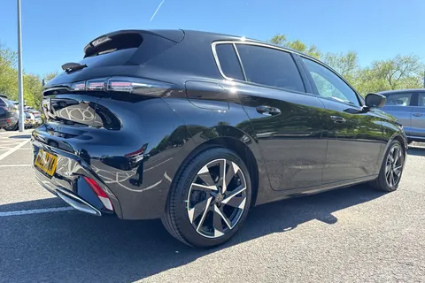 MK23XNA PEUGEOT 308 1.2 PureTech Allure Premium EAT Euro 6 (s/s) 5dr Thumbnail #33