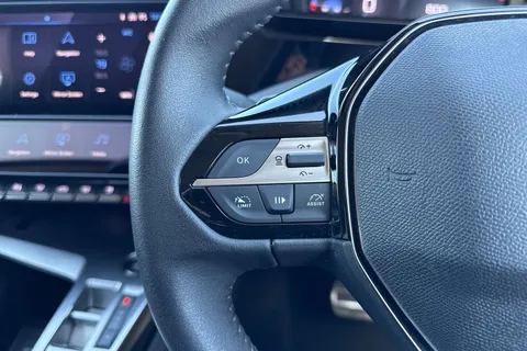 MK23XNA PEUGEOT 308 1.2 PureTech Allure Premium EAT Euro 6 (s/s) 5dr Thumbnail #38