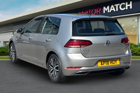 AP18HUY Volkswagen Golf 1.5 TSI EVO SE [Nav] 5dr Thumbnail #2