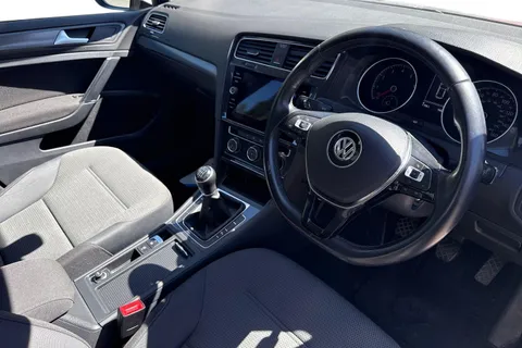 AP18HUY Volkswagen Golf 1.5 TSI EVO SE [Nav] 5dr Thumbnail #7