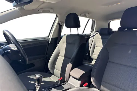 AP18HUY Volkswagen Golf 1.5 TSI EVO SE [Nav] 5dr Thumbnail #10