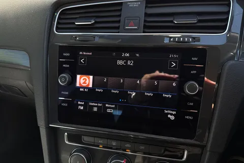 AP18HUY Volkswagen Golf 1.5 TSI EVO SE [Nav] 5dr Thumbnail #32