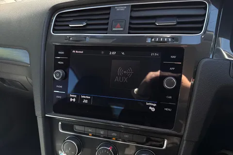 AP18HUY Volkswagen Golf 1.5 TSI EVO SE [Nav] 5dr Thumbnail #33