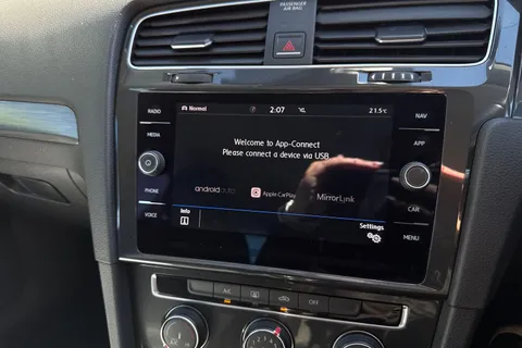 AP18HUY Volkswagen Golf 1.5 TSI EVO SE [Nav] 5dr Thumbnail #35