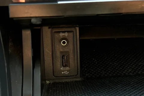 AP18HUY Volkswagen Golf 1.5 TSI EVO SE [Nav] 5dr Thumbnail #38