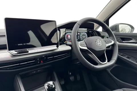  Volkswagen Golf 1.5 TSI Life Euro 6 (s/s) 5dr Thumbnail #18