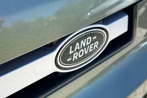 DW23FZT Land Rover Defender 110 3.0 D250 MHEV HSE SUV 5dr Diesel Auto 4WD Euro 6 (s/s) (250 ps) Thumbnail #31
