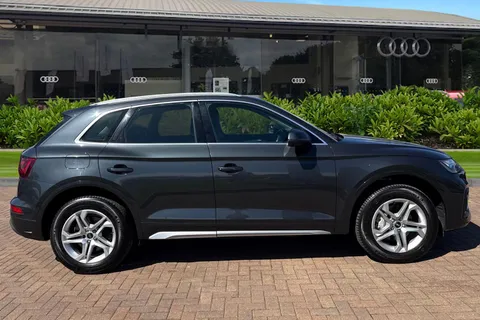 AU21PVN Audi Q5 Sport 40 TDI quattro 204 PS S tronic Thumbnail #3