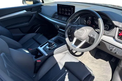 AU21PVN Audi Q5 Sport 40 TDI quattro 204 PS S tronic Thumbnail #14