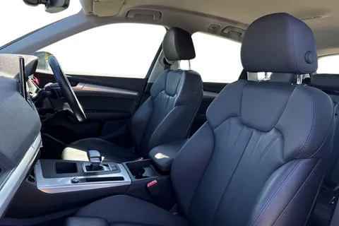 AU21PVN Audi Q5 Sport 40 TDI quattro 204 PS S tronic Thumbnail #16