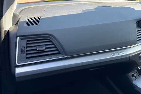 AU21PVN Audi Q5 Sport 40 TDI quattro 204 PS S tronic Thumbnail #33