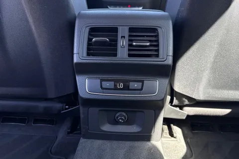 AU21PVN Audi Q5 Sport 40 TDI quattro 204 PS S tronic Thumbnail #35