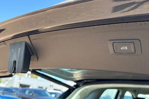 AU21PVN Audi Q5 Sport 40 TDI quattro 204 PS S tronic Thumbnail #40