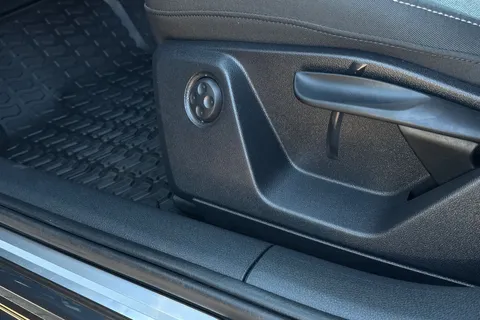 F15WBA Audi Q2 35 TFSI Sport 5dr S Tronic Thumbnail #32