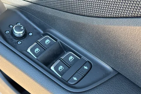 F15WBA Audi Q2 35 TFSI Sport 5dr S Tronic Thumbnail #41