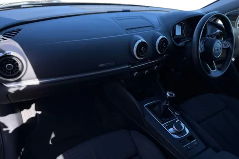 OW18XTH Audi A3 1.0 TFSI Sport Sportback Euro 6 (s/s) 5dr Thumbnail #16