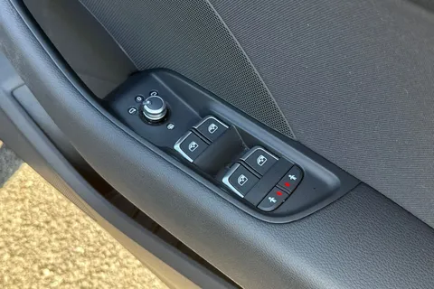 OW18XTH Audi A3 1.0 TFSI Sport Sportback Euro 6 (s/s) 5dr Thumbnail #22