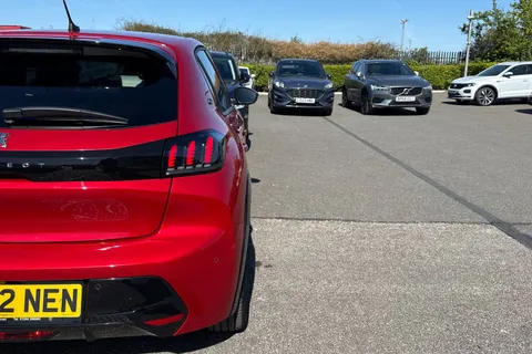 MW72NEN PEUGEOT e-208 50kWh Allure Premium + Auto 5dr (7kW Charger) Thumbnail #35