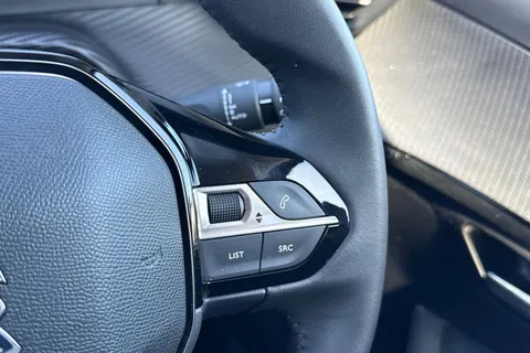 MW72NEN PEUGEOT e-208 50kWh Allure Premium + Auto 5dr (7kW Charger) Thumbnail #39