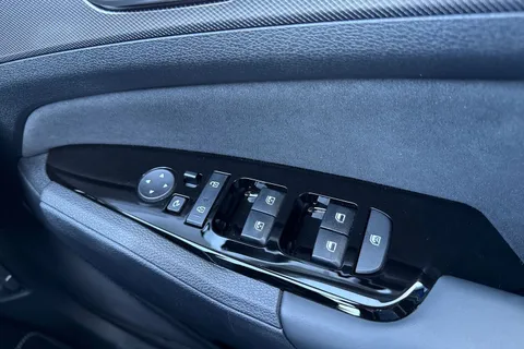 WG24PUF Kia Sportage 1.6 h T-GDi GT-Line Auto Euro 6 (s/s) 5dr Thumbnail #39