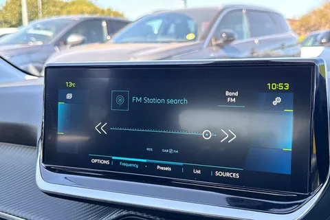 MW72NEN PEUGEOT e-208 50kWh Allure Premium + Auto 5dr (7kW Charger) Thumbnail #44