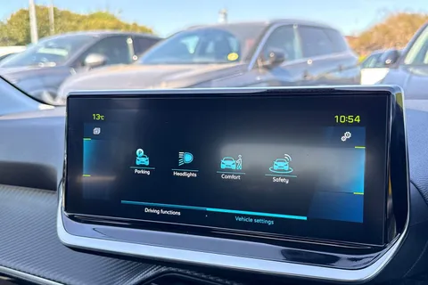 MW72NEN PEUGEOT e-208 50kWh Allure Premium + Auto 5dr (7kW Charger) Thumbnail #50