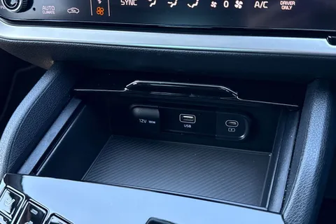 WG24PUF Kia Sportage 1.6 h T-GDi GT-Line Auto Euro 6 (s/s) 5dr Thumbnail #52