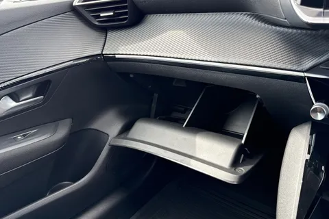 58 of 65 for PEUGEOT 208 1.2 PureTech Active Euro 6 (s/s) 5dr