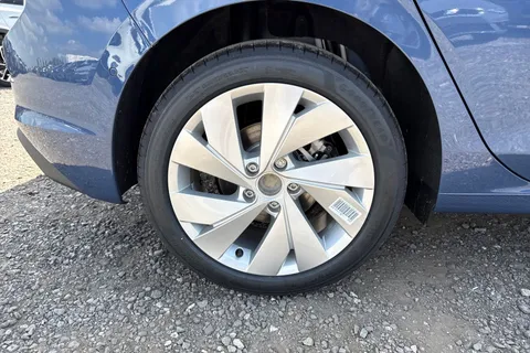  Volkswagen Golf 1.5 TSI Match Euro 6 (s/s) 5dr Thumbnail #12