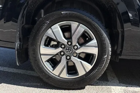 10 of 53 for VOLKSWAGEN TRANSPORTER 2.0 TDI 150 Commerce Pro Kombi Van Auto