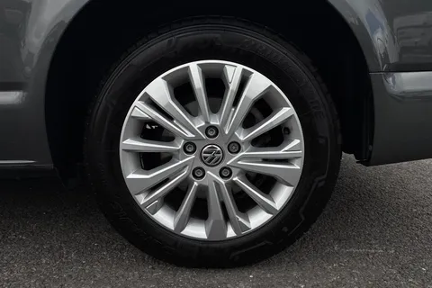 12 of 58 for VOLKSWAGEN CALIFORNIA 2.0 TDI Ocean 4dr DSG