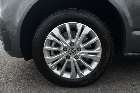 13 of 58 for VOLKSWAGEN CALIFORNIA 2.0 TDI Ocean 4dr DSG