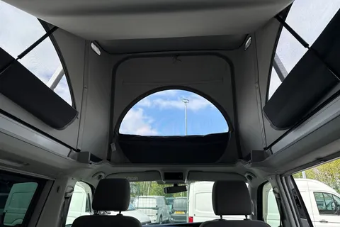 32 of 58 for VOLKSWAGEN CALIFORNIA 2.0 TDI Ocean 4dr DSG