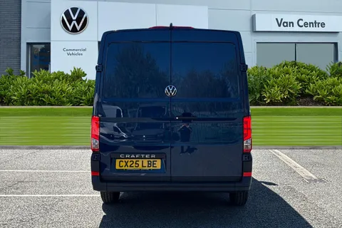 CX25LBE Volkswagen Crafter 2.0 TDI 140PS Commerce High Roof Van Thumbnail #5