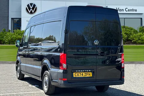 CX74ZFH Volkswagen Crafter 2.0 TDI 140PS Commerce Plus High Roof Van Thumbnail #3