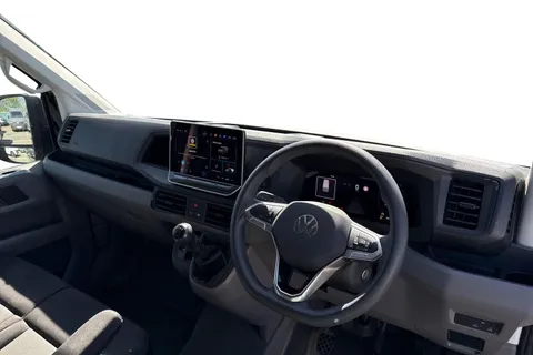 CX74ZFH Volkswagen Crafter 2.0 TDI 140PS Commerce Plus High Roof Van Thumbnail #8