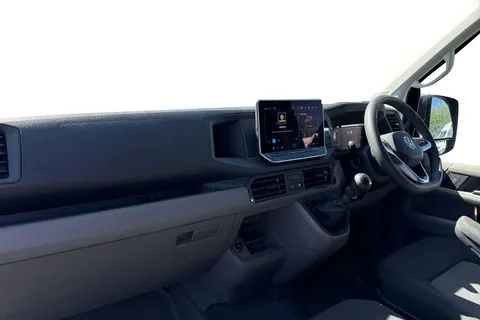 CX74ZFH Volkswagen Crafter 2.0 TDI 140PS Commerce Plus High Roof Van Thumbnail #9