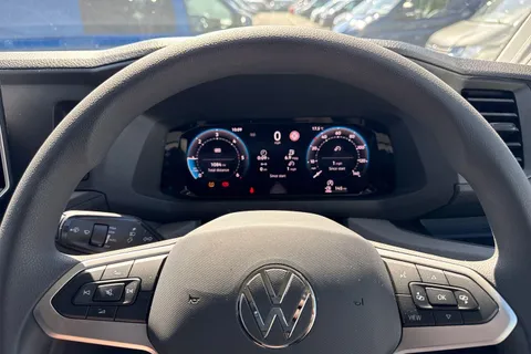 CX25LBE Volkswagen Crafter 2.0 TDI 140PS Commerce High Roof Van Thumbnail #29