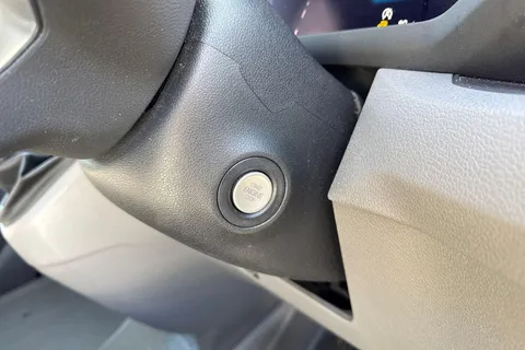 CX74ZFH Volkswagen Crafter 2.0 TDI 140PS Commerce Plus High Roof Van Thumbnail #29