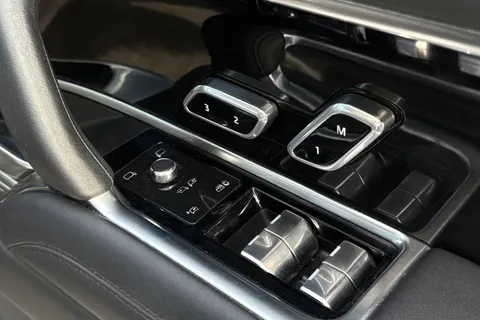 FM72NEJ Land Rover Range Rover 3.0 D350 Autobiography LWB 4dr Auto [7 Seat] Thumbnail #26