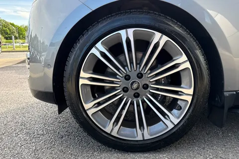 FM72NEJ Land Rover Range Rover 3.0 D350 Autobiography LWB 4dr Auto [7 Seat] Thumbnail #42