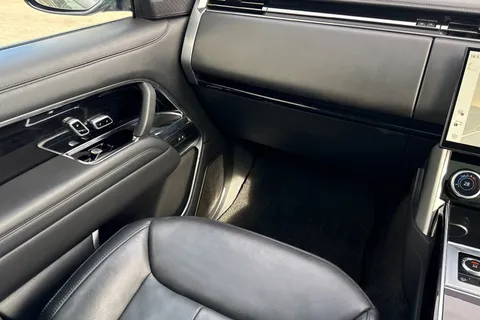 FM72NEJ Land Rover Range Rover 3.0 D350 Autobiography LWB 4dr Auto [7 Seat] Thumbnail #46