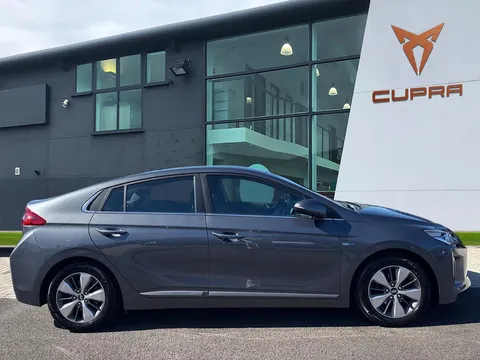 DG18AZW Hyundai Ioniq 1.6 h-GDi 8.9kWh Premium DCT Euro 6 (s/s) 5dr Thumbnail #3
